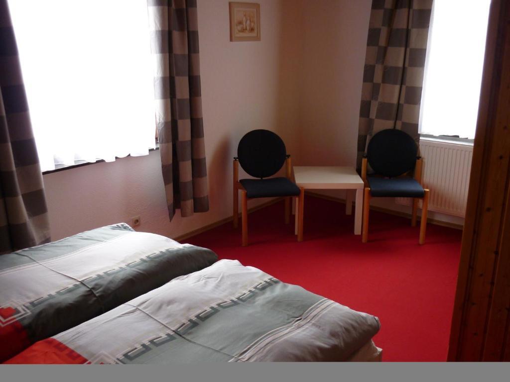 Gastehaus Am Fels Hotell Altenahr Rom bilde